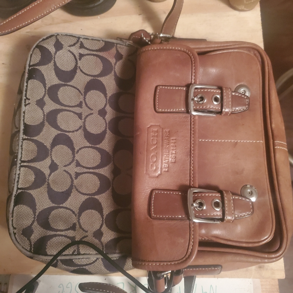 Coach bundle - Picture 6 of 6